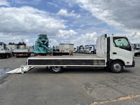 TOYOTA Dyna Flat Body TKG-XZU710 2016 137,440km_8
