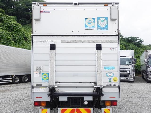 Forward Aluminum Van_2