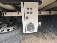 ISUZU Forward Refrigerator & Freezer Truck TKG-FRR90T2 2016 321,630km_17