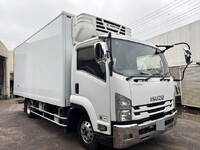 ISUZU Forward Refrigerator & Freezer Truck TKG-FRR90T2 2016 321,630km_1