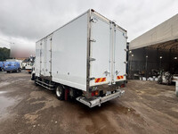 ISUZU Forward Refrigerator & Freezer Truck TKG-FRR90T2 2016 321,630km_2