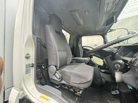 ISUZU Forward Refrigerator & Freezer Truck TKG-FRR90T2 2016 321,630km_32