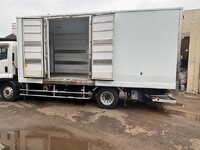ISUZU Forward Refrigerator & Freezer Truck TKG-FRR90T2 2016 321,630km_6