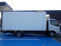 TOYOTA Dyna Panel Van TKG-XZU722 2017 107,000km_6