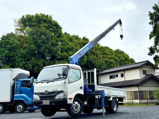 HINO Dutro Truck (With 4 Steps Of Cranes) TKG-XZU650M 2013 64,077km