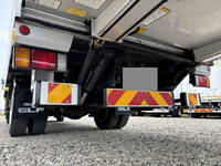 ISUZU Elf Aluminum Van BDG-NPR85AN 2009 213,251km_18