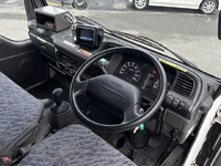 ISUZU Elf Others KR-NKR81GN 2002 9,763km_33
