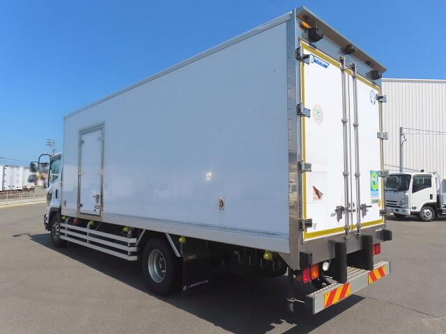 Forward Refrigerator & Freezer Truck_2