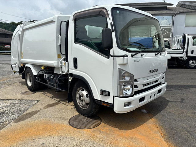 Elf Garbage Truck_1