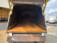 ISUZU Elf Garbage Truck BKG-NMR85N 2010 176,937km_13