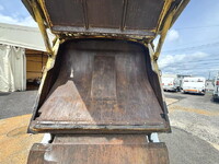 ISUZU Elf Garbage Truck BKG-NMR85N 2010 176,937km_15