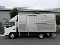 HINO Dutro Aluminum Van 2RG-XZU710M 2020 194,000km_3