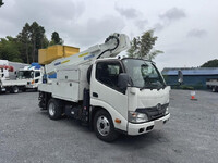 HINO Dutro Cherry Picker TKG-XZU600X 2016 68,401km_3