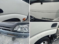 HINO Dutro Bottle Van TKG-XZC605M 2017 42,811km_39