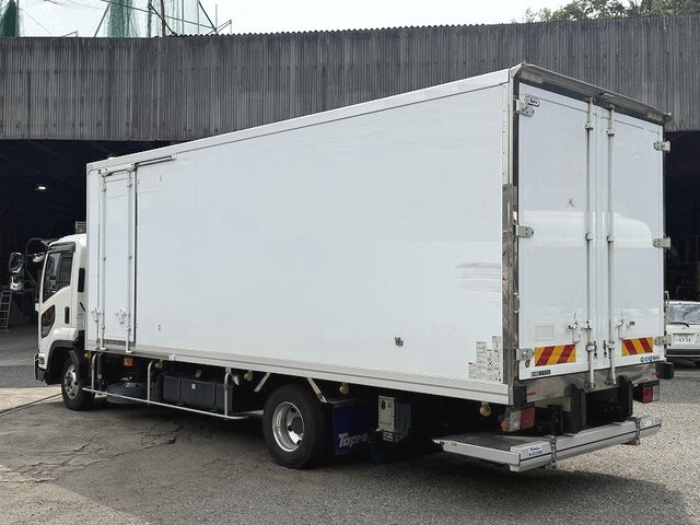 Forward Refrigerator & Freezer Truck_2