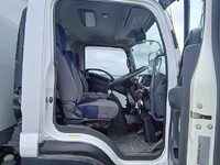 ISUZU Forward Refrigerator & Freezer Truck 2RG-FRR90T2 2022 333,650km_15