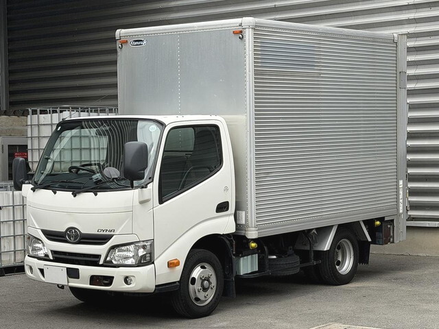 TOYOTA Dyna Aluminum Van TPG-XZU605 2017 182,000km