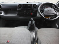 HINO Dutro Double Cab TKG-XZU685M 2017 125,186km_20
