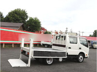 HINO Dutro Double Cab TKG-XZU685M 2017 125,186km_3