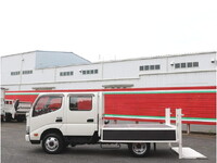 HINO Dutro Double Cab TKG-XZU685M 2017 125,186km_4