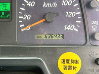 ISUZU Giga Trailer Head QKG-EXY52AJ 2015 636,433km_13