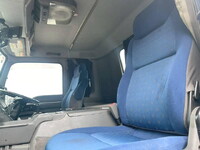ISUZU Giga Trailer Head QKG-EXY52AJ 2015 636,433km_24