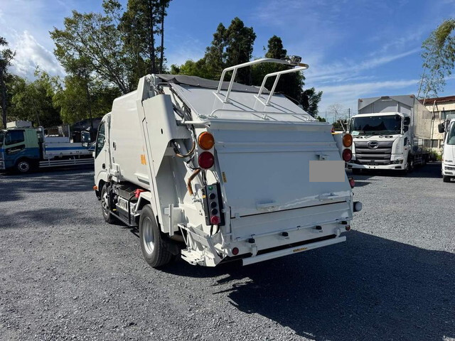 Dutro Garbage Truck_2
