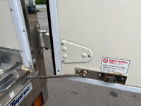 ISUZU Elf Refrigerator & Freezer Truck TRG-NJR85AN 2018 211,938km_17