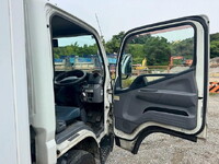 MITSUBISHI FUSO Canter Refrigerator & Freezer Truck TKG-FBA50 2015 338,281km_15