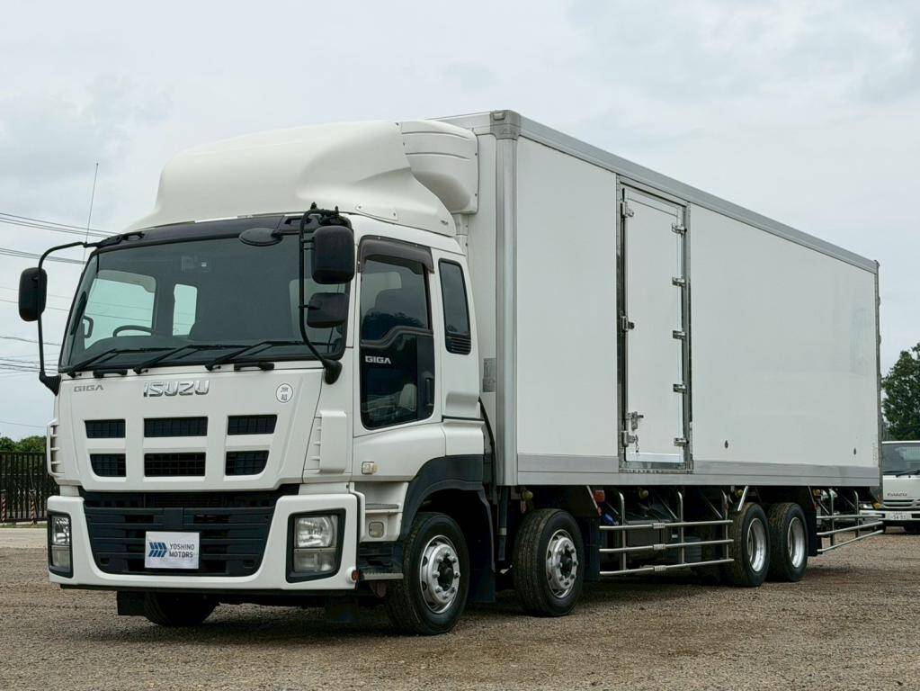 Giga Refrigerator & Freezer Truck_1