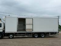 ISUZU Giga Refrigerator & Freezer Truck QKG-CYJ77A 2015 896,000km_13