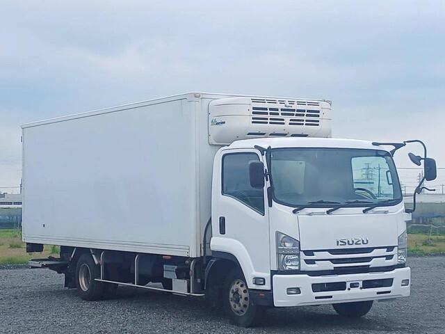 ISUZU Forward Refrigerator & Freezer Truck TKG-FRR90S2 2016 378,566km