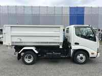 HINO Dutro Container Carrier Truck TPG-XZU605M 2017 67,800km_4