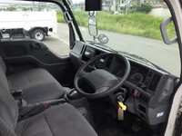 ISUZU Elf Refrigerator & Freezer Truck TPG-NHR85AN 2018 83,914km_5