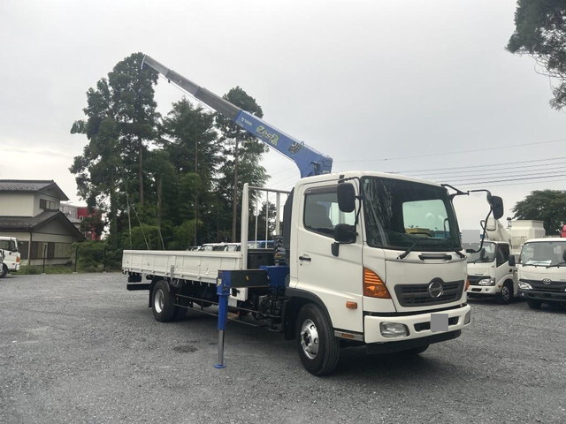Ranger Truck (With 4 Steps Of Cranes)_1