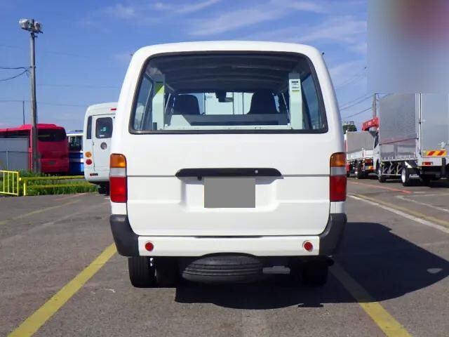 Dutro Root Van_2