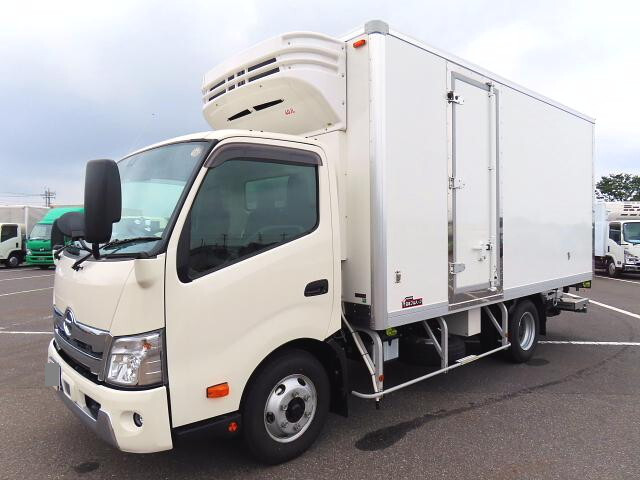 HINO Dutro Refrigerator & Freezer Truck 2KG-XZU712M 2025 3,000km_1