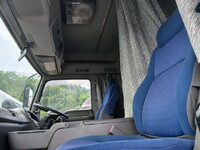 ISUZU Giga Trailer Head LDG-EXZ52AJ 2011 516,888km_37