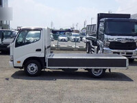 HINO Dutro Flat Body 2RG-XZC605M 2022 86,000km_6