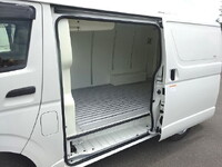 TOYOTA Hiace Refrigerator & Freezer Truck CBF-TRH200V 2019 119,000km_9