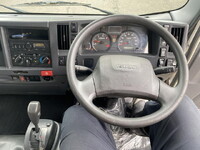 ISUZU Elf Panel Van TRG-NLR85AN 2015 147,000km_11