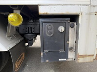 TOYOTA Dyna Aluminum Van TPG-XZU605 2018 165,000km_11