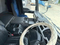 ISUZU Giga Aluminum Wing QKG-CYJ77A 2015 814,554km_32