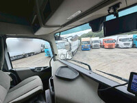 VOLVO Others Trailer Head 2DG-KA2TDA2 2022 510,742km_32