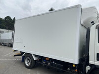 ISUZU Elf Refrigerator & Freezer Truck 2RG-NPR88AN 2020 210,887km_4