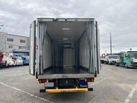 ISUZU Elf Refrigerator & Freezer Truck 2RG-NPR88AN 2020 210,887km_8