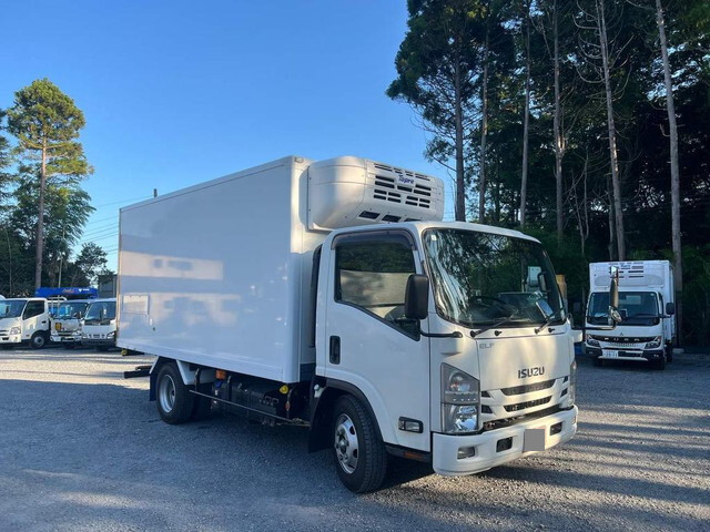 Elf Refrigerator & Freezer Truck_1