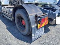 UD TRUCKS Quon Trailer Head QPG-GK5XAD 2017 594,000km_10