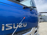 ISUZU Elf Aluminum Wing TPG-NPR85AN 2018 380,000km_30