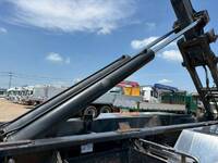 UD TRUCKS Quon Container Carrier Truck QKG-CW5YL (KAI) 2015 371,000km_7